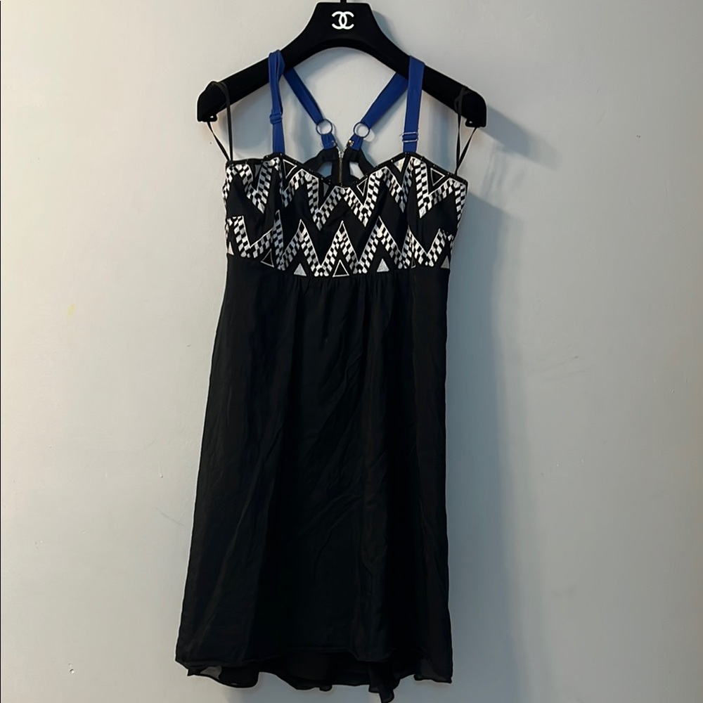 Chic Adjustable Straps Black and White Dress